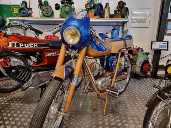 Giuletta, knallert- motorsamling