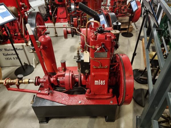 Møller Jochumsen, MIAS, skibsmotor, motorsamling