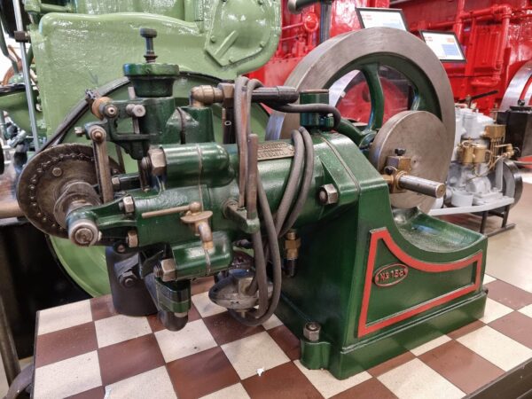 Wynmalen Hausmann, gasmotorer, motorsamling