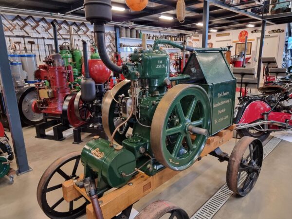 Lister, stationærmotor, motorsamling