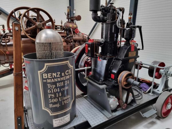 Benz & Cie - RH24 - Günter Werner