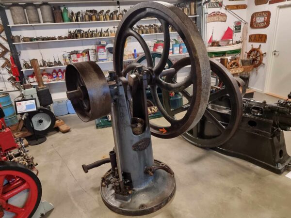 Crossley - Inverted 1897