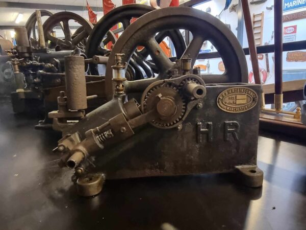 A.E & H. Robinson & Co - Type HR, Size X